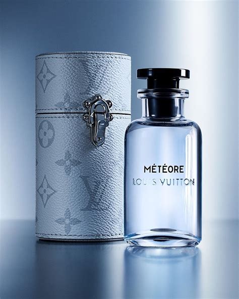 louis vuitton cologne con ruedas.